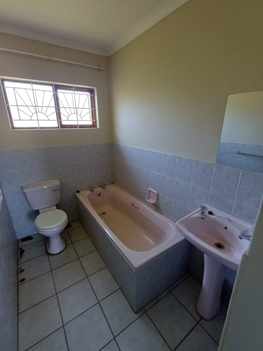 To Let 3 Bedroom Property for Rent in Queenstown Central Eastern Cape